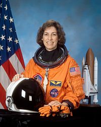 Ellen Ochoa Quotes, Quotations, Sayings, Remarks and Thoughts
