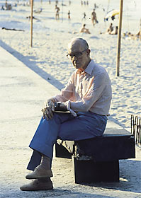 Carlos Drummond de Andrade Quotes, Quotations, Sayings, Remarks and Thoughts